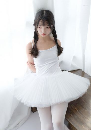 群莺乱舞