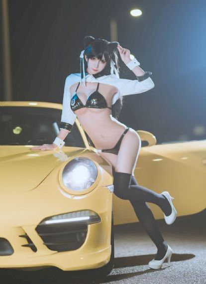 蓝天之火下