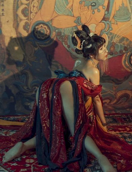 合家欢聚刻夫妻离别时