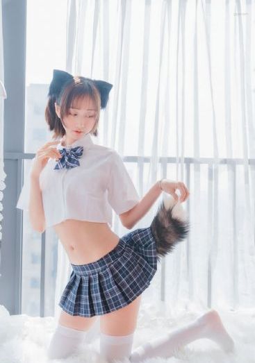 长生面首，女帝跪求我复合