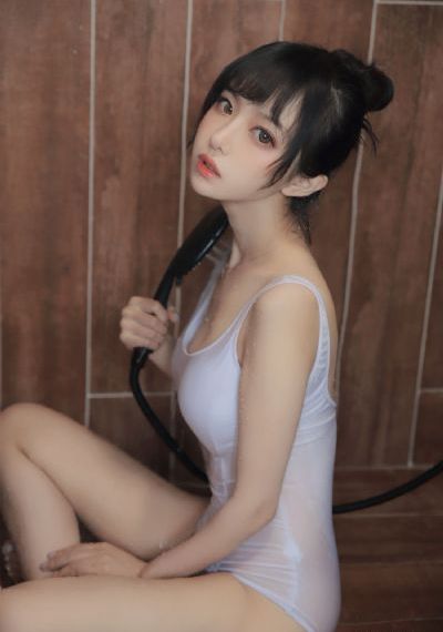 萌宝炸翻天抓个总裁当后爹(指尖上的月光)